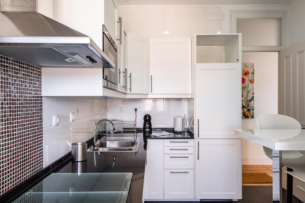 Akicity Campolide Apollo Lisboa Exteriör bild